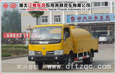 東風(fēng)金霸高壓清洗車(chē)