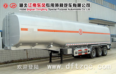 化工液體運(yùn)輸半掛車